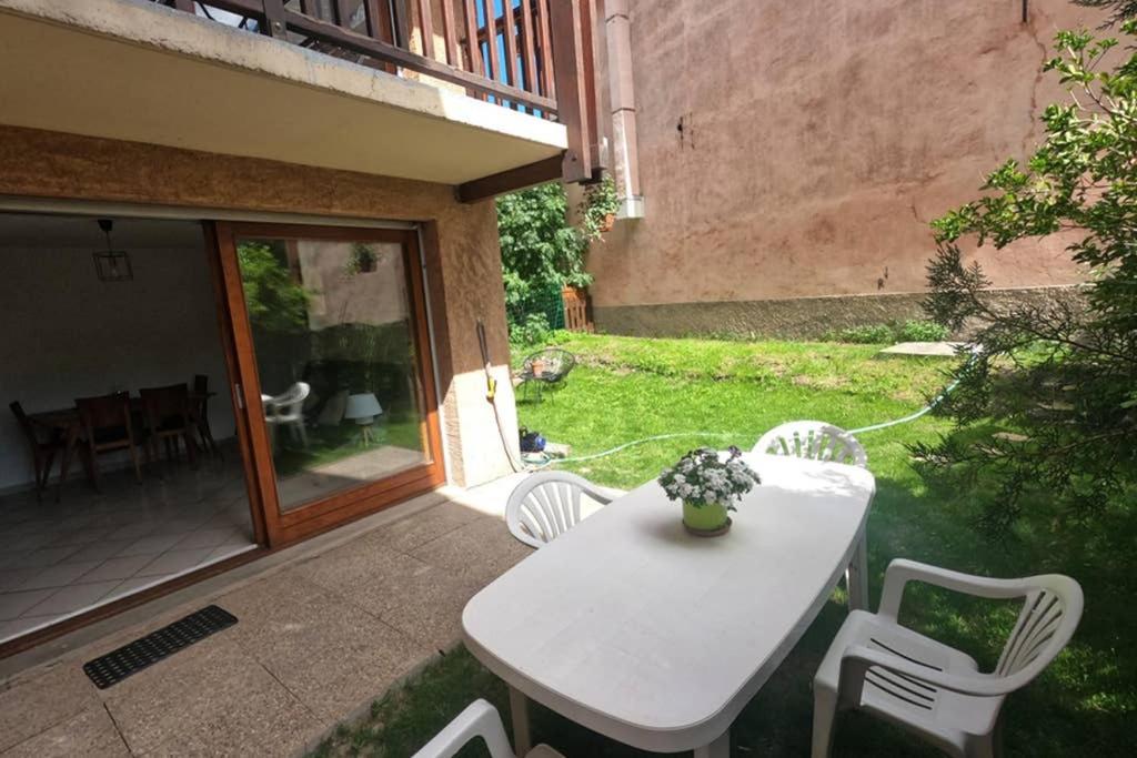 Briancon, Appartement Avec Jardin Et Terrasse. Exterior foto
